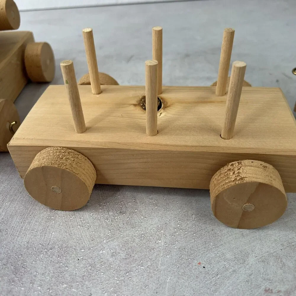 4 Piece‎ Handmade Wooden Train Set Kids Toy Locomotive with Rail Cars & Caboose